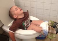 15 pierādījumi tam, ka bērni var aizmigt kur un kā vien vēlas FOTO
