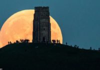 Interesanti fakti par “asiņaino Mēnesi” un foto no visas pasaules FOTO