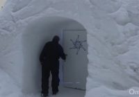 Viņš 20 gadus pavadīja šajā arktiskajā alā. Lūk, ko viņš tur sadarīja! FOTO/ VIDEO