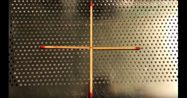 Vai pārvietojot vienu sērkociņu varat izveidot kvadrātu?