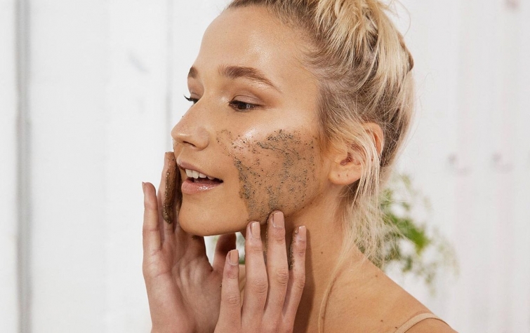 10 sliktākās lietas, ko sieviete var izdarīt ar savu ādu