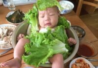Zaļie vitamīni: kad un kā mazuļa uzturā iekļaut zaļumus