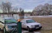 VIDEO: Gaujā pie Carnikavas ledus sastrēgums; applūdušas sešas ēkas VIDEO: Gaujā pie Carnikavas ledus sastrēgums; applūdušas sešas ēkas